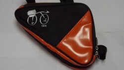 Bisiklet çantası üçgen