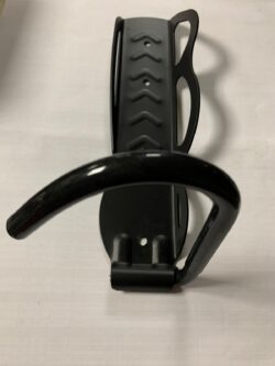 Bisiklet duvar askı aparatı; metal, duvara ve tavana sabitlenebilir.